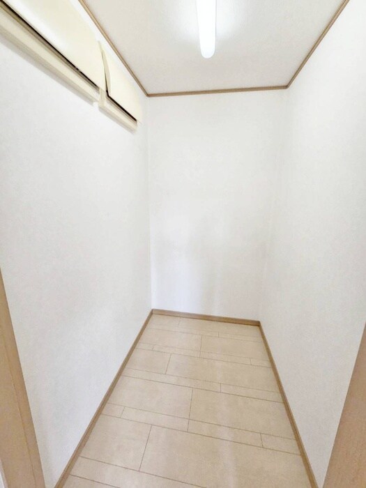 西落合３丁目テラスハウスの物件内観写真