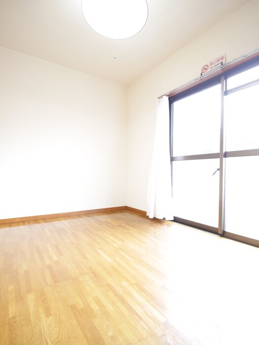 西尾ハイツの物件内観写真