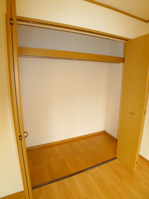 丸商松戸マンションの物件内観写真