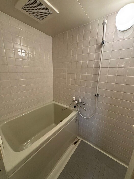 バ－ドタウン９番館の物件内観写真