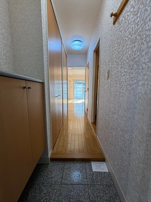 バ－ドタウン９番館の物件内観写真