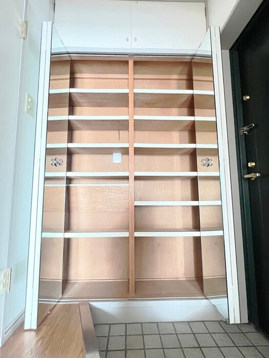 サンロイヤル東山(708)の物件内観写真