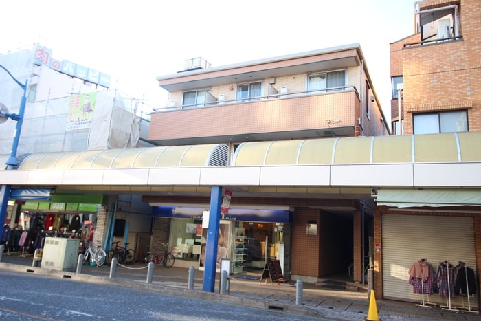 インパレスの物件外観写真