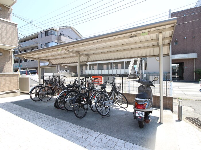 グラシュ－ズの物件外観写真