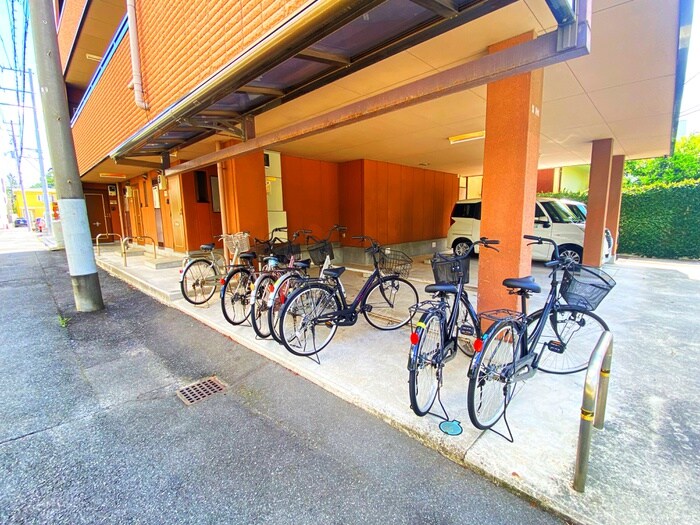 ＥＭＳの物件外観写真