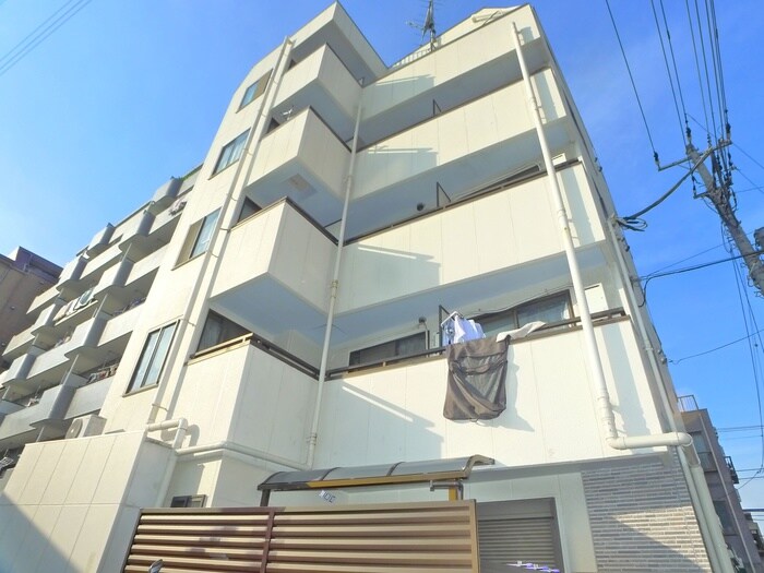 パ－クパレス綾瀬の物件外観写真