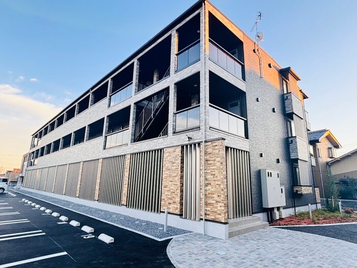 コンテチェスト２４の物件外観写真