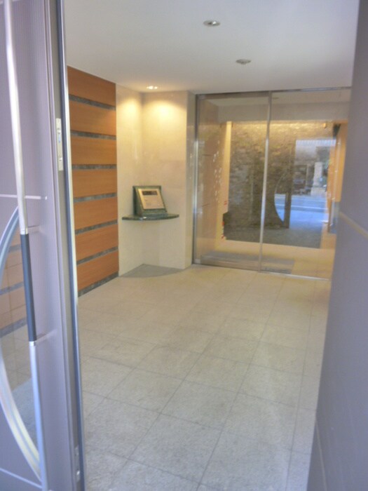 カノンパレスの物件外観写真