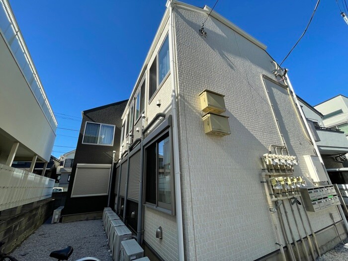 サークルハウス下井草弐番館の物件外観写真