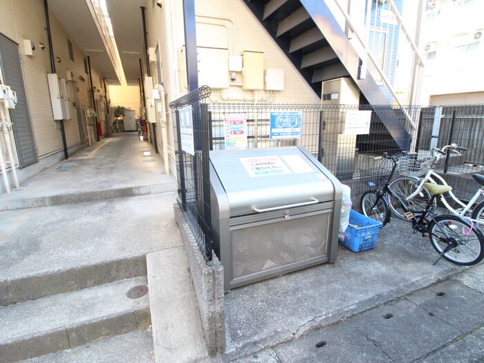 ダグラス中原の物件外観写真