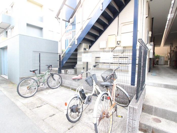 ダグラス中原の物件外観写真