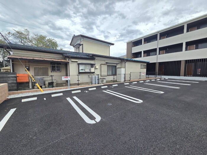 ベルクワルツ座間の物件外観写真