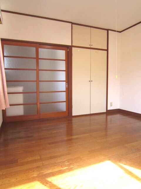 ドゥエルホワイトの物件内観写真