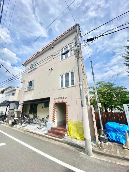 コーポロビンの物件外観写真