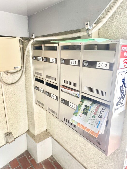 コーポロビンの物件外観写真