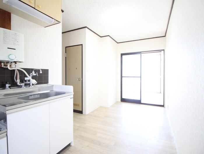 クロノス二俣川の物件内観写真