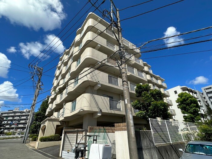 ラ・トゥ－ル鷺沼の物件外観写真