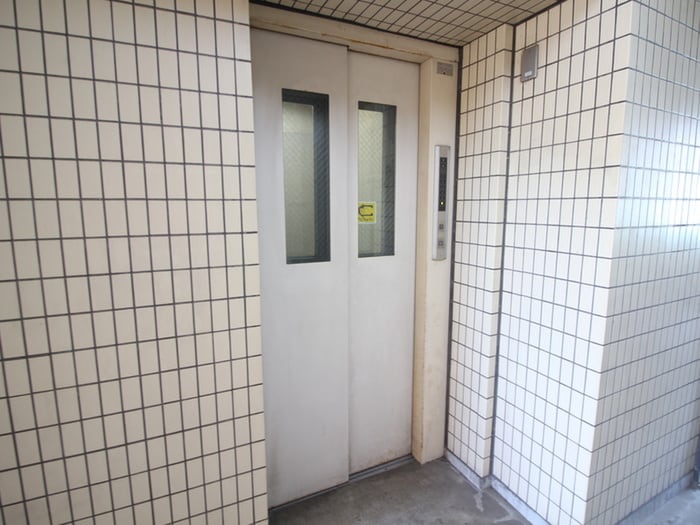 ラ・トゥ－ル鷺沼の物件外観写真