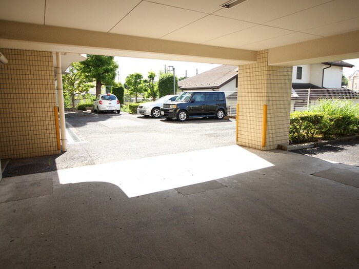 ラ・トゥ－ル鷺沼の物件外観写真