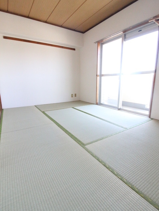 ラ・トゥ－ル鷺沼の物件内観写真