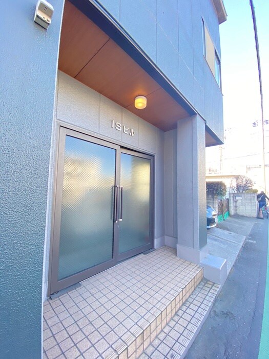 ＩＳビルの物件外観写真