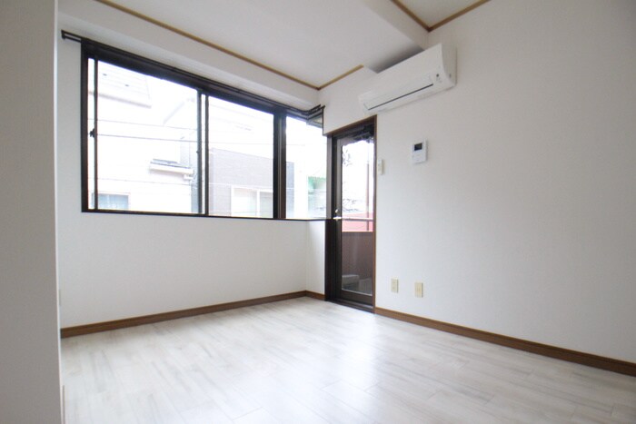 ベネチア新城の物件内観写真