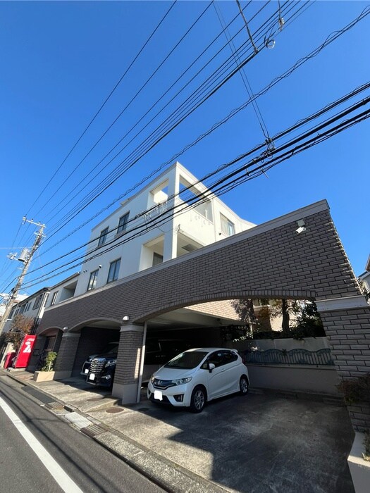 ロアジスの物件外観写真