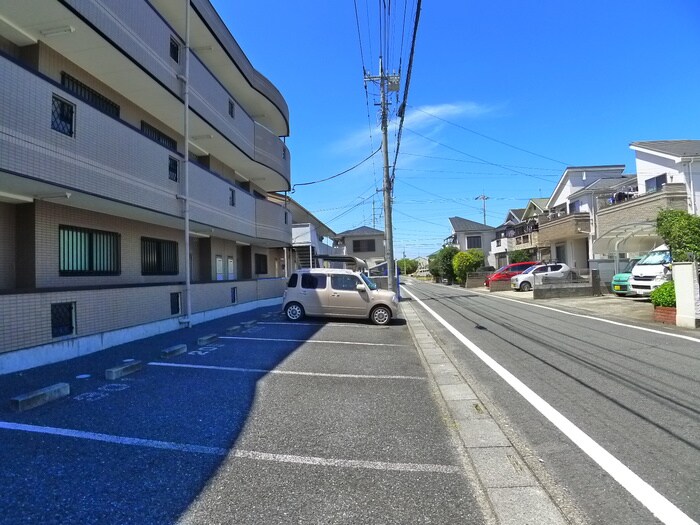 セジュール泉町の物件外観写真