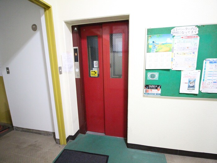 サンメゾン横山の物件外観写真