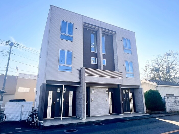 ウィーバー・ハウスの物件外観写真