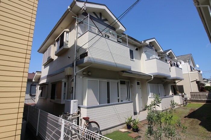 ウィステリアの物件外観写真