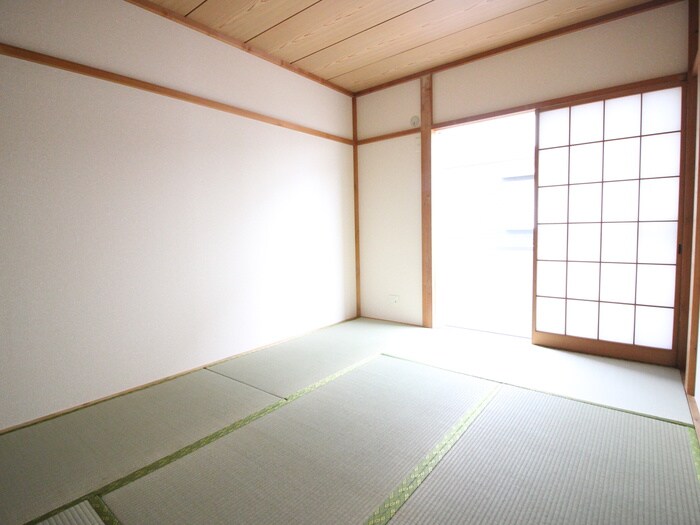 ウィステリアの物件内観写真