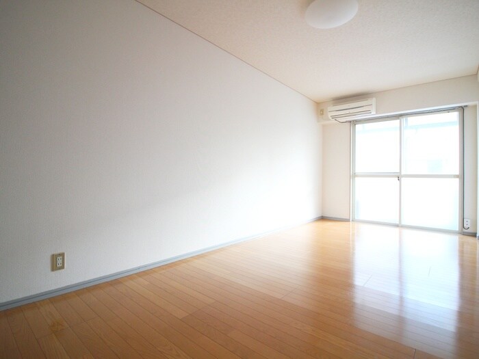 ヴィラ・ファニーの物件内観写真