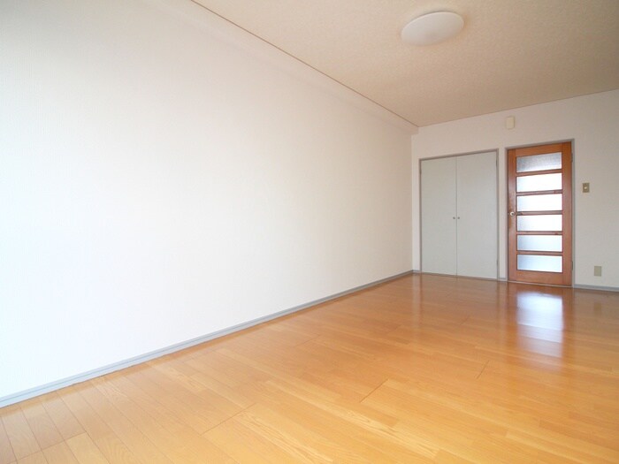 ヴィラ・ファニーの物件内観写真