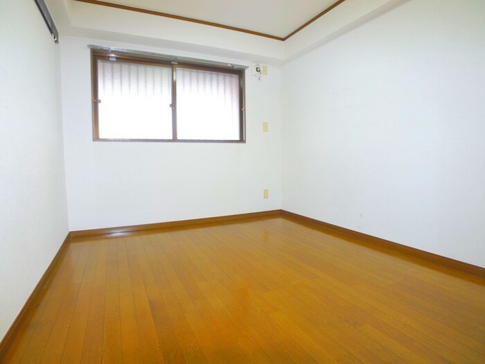 CRYSTAL COURT　弐番館の物件内観写真