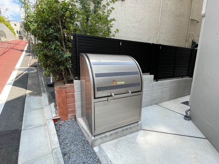 グランパークス本郷の物件外観写真