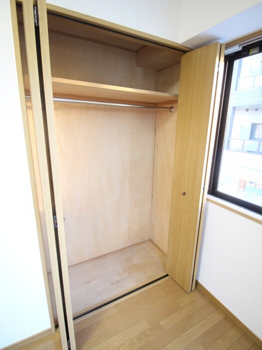 スクエア尾崎の物件内観写真