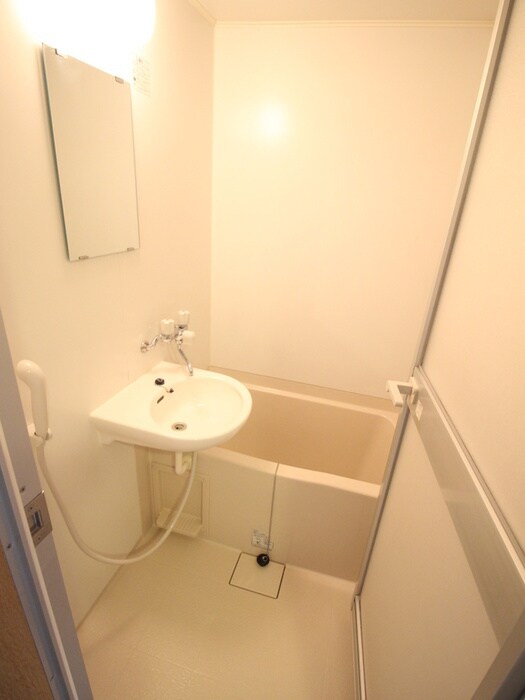 スクエア尾崎の物件内観写真