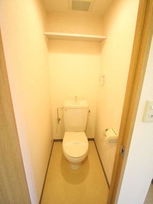 スクエア尾崎の物件内観写真