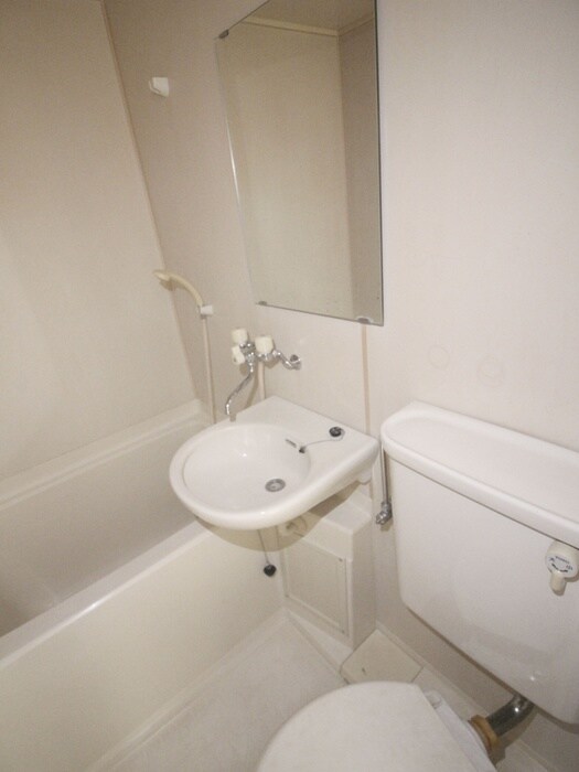 ＦＬＡＴ  ３－２８の物件内観写真