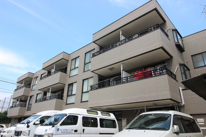 山浩ビルの物件外観写真