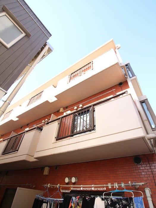 トラッドハウスの物件外観写真