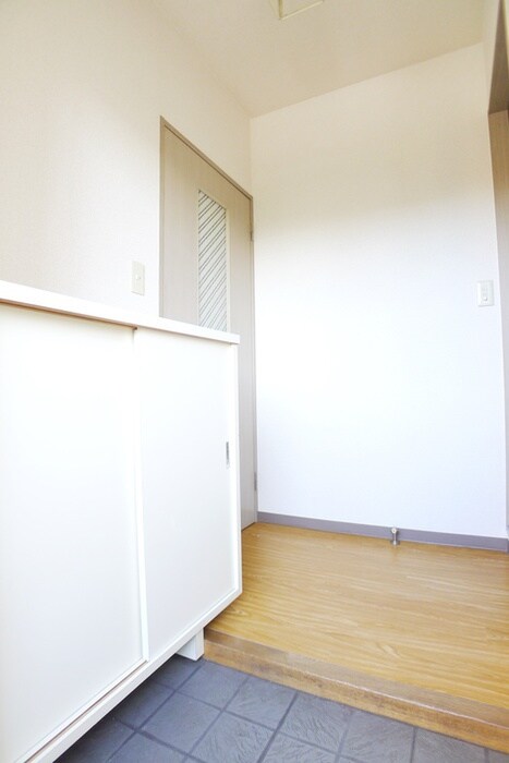 ポポラ－レ壱番館の物件内観写真