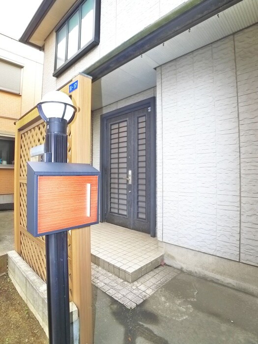 旭町2丁目戸建の物件外観写真