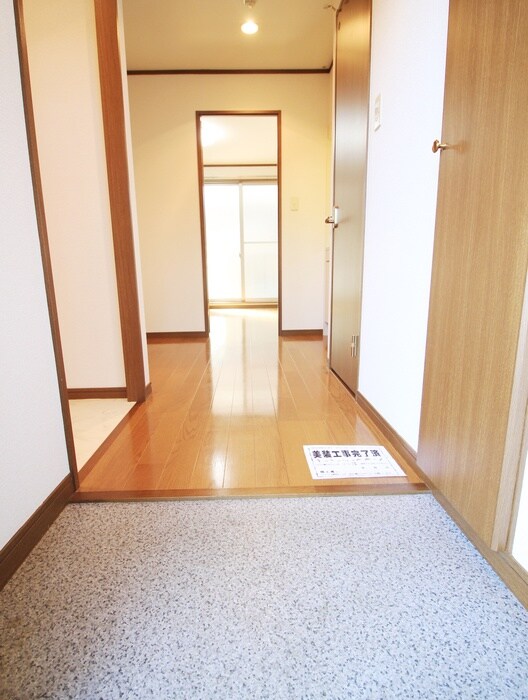 ｱﾝﾌﾟﾙ-ﾙﾌｪ-ﾙＣｏｕｒａｇｅの物件内観写真