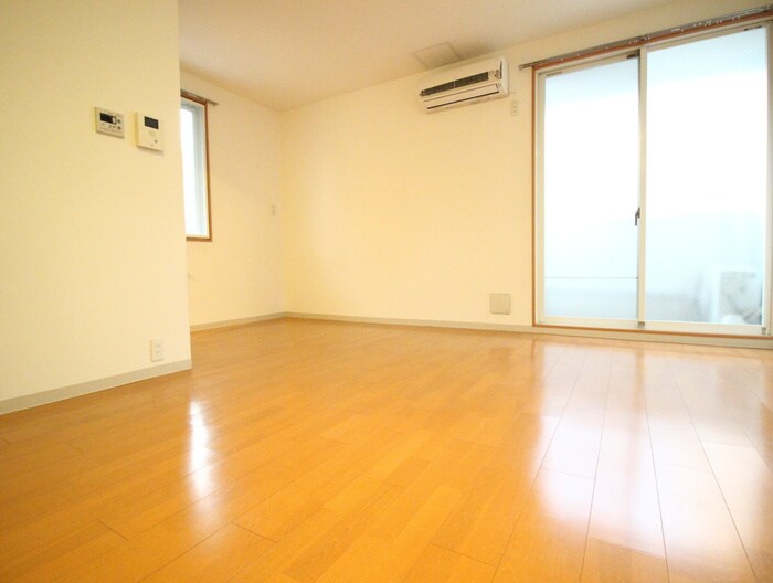 ホワイトベッセルＮの物件内観写真