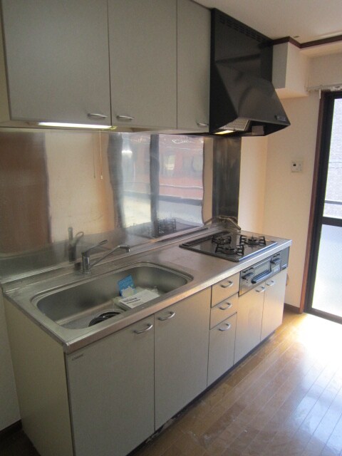 シャトレ戸邊の物件内観写真