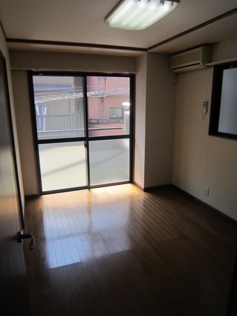 シャトレ戸邊の物件内観写真