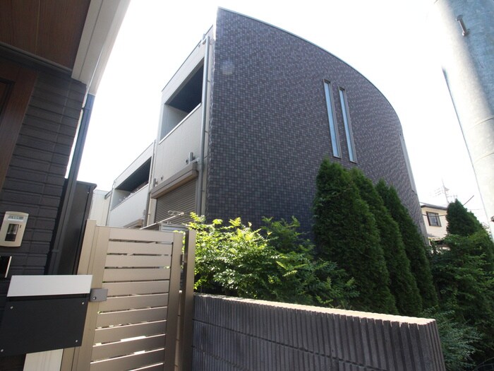 サントル上北沢の物件外観写真