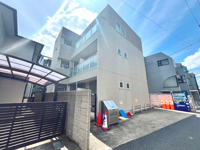 William Hills高井戸の物件外観写真